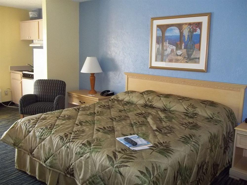 Holiday Inn Express & Suites Oceanfront Daytona Beach Shores By Ihg Kültér fotó