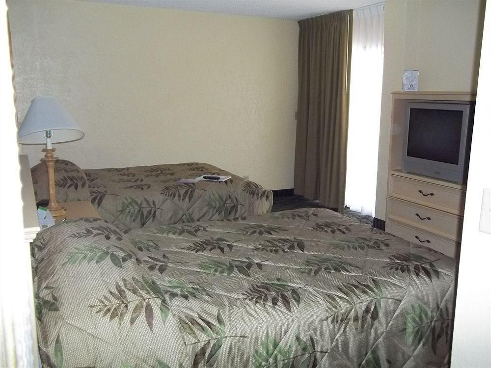 Holiday Inn Express & Suites Oceanfront Daytona Beach Shores By Ihg Kültér fotó