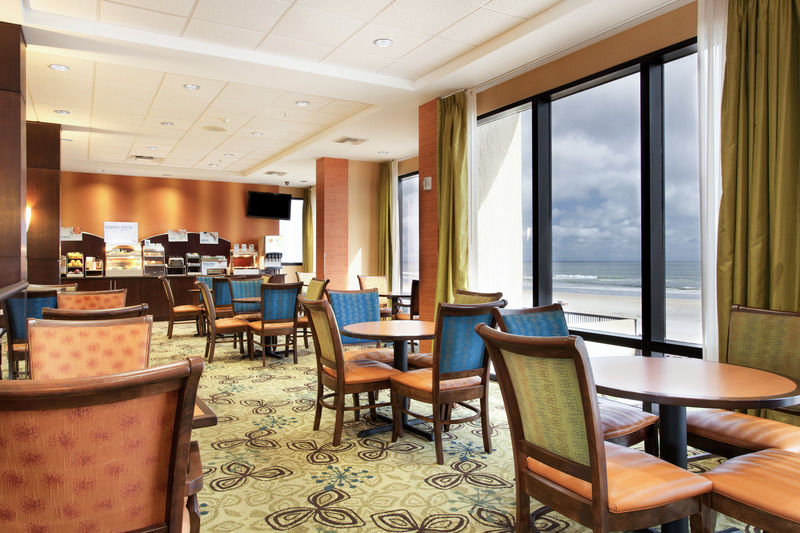 Holiday Inn Express & Suites Oceanfront Daytona Beach Shores By Ihg Kültér fotó